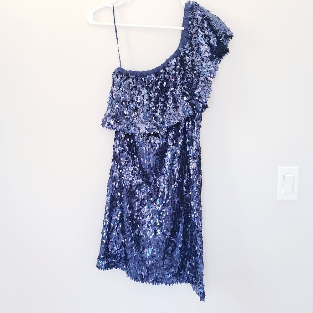 BB DAKOTA Navy Sequined One Shoulder Dress LIKE NEW Worn 1x for Eras Tour